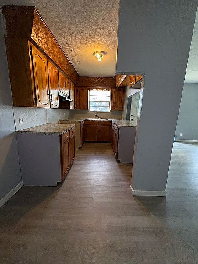 Additional photo 3 of property located at 222 E 3rd St