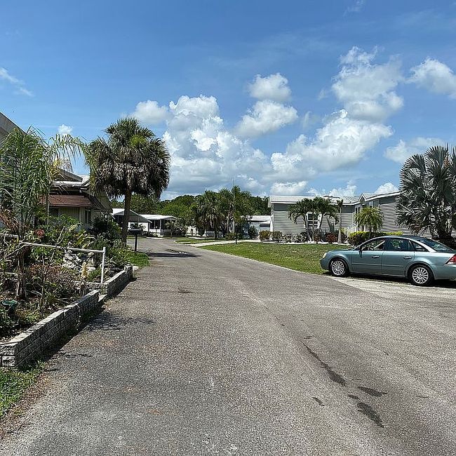 Photo of 913 Courier St, Vero Beach, FL