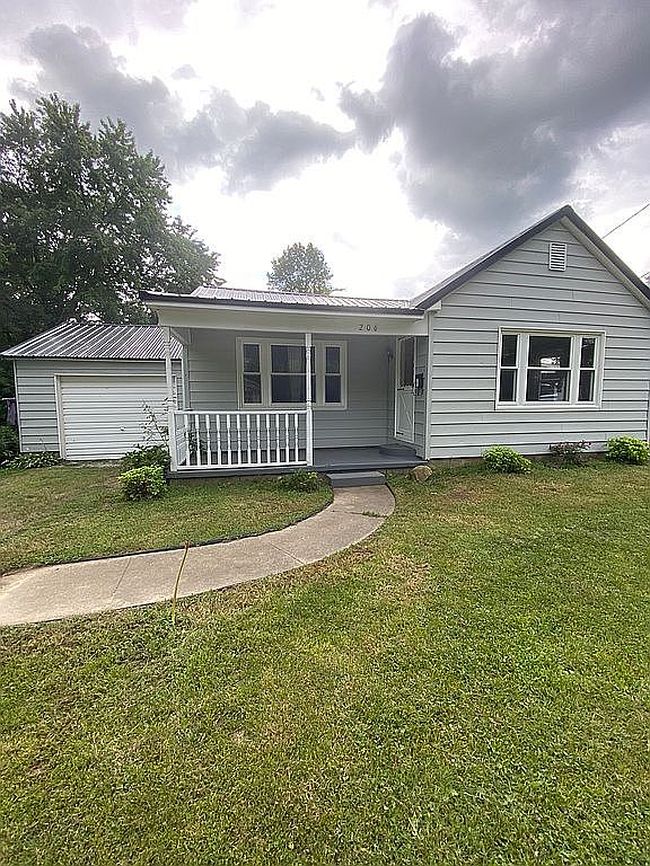 Image of 206 Mayfair Dr