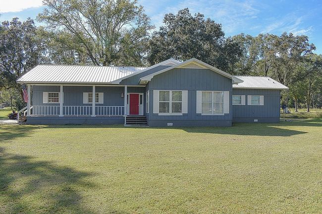 43047 Woodland Ln, Callahan, FL