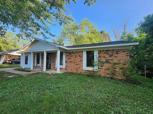 Image of 5205 Gray Dr