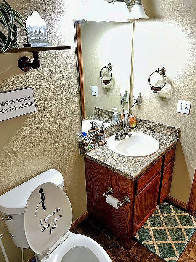 Photo of 112 College Park Cir, Gillette, WY