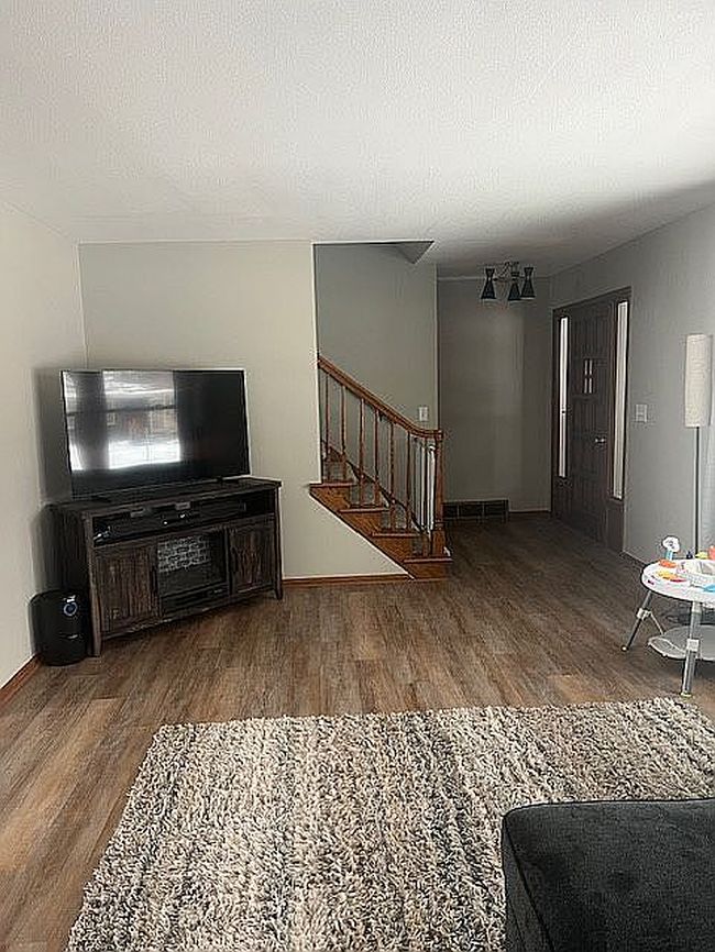 Photo of 1013 17th St Sw, Willmar, MN