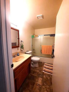 Additional photo 2 of property located at 11 Eastridge Ct