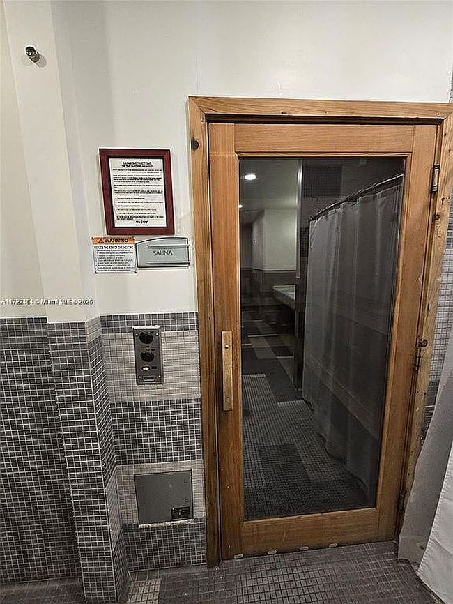 Photo of 1900 N Bayshore Dr Apt 3901, Miami, FL
