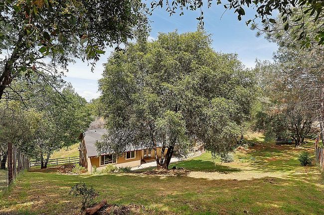 Image of 2590 Westville Trl