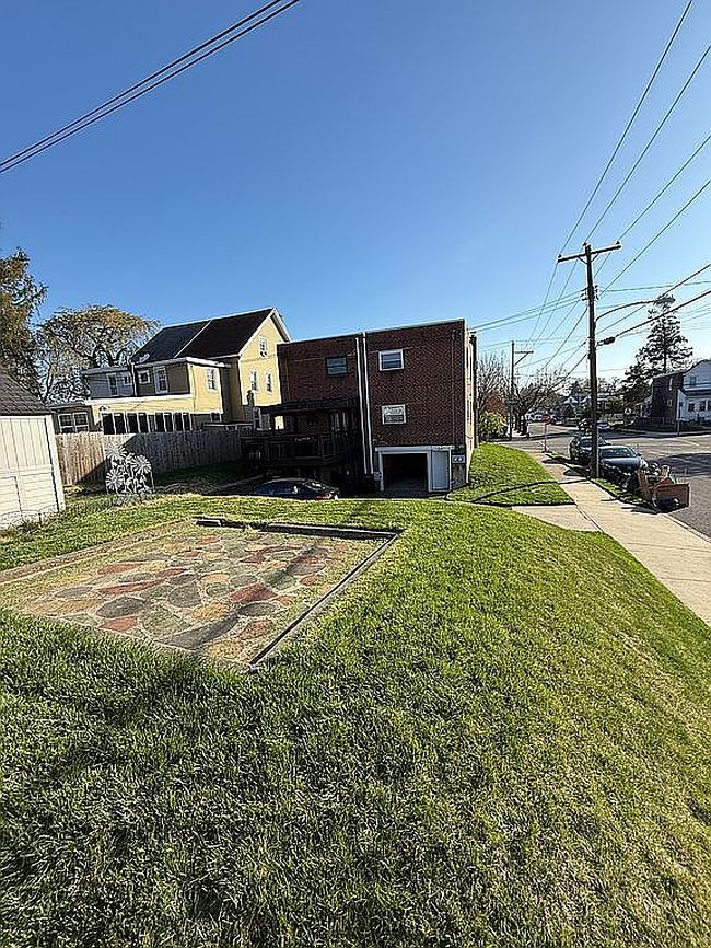 Image of 701 Hoffnagle St
