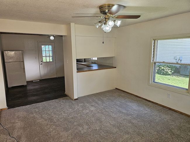 Photo of 433 2nd St, West Des Moines, IA
