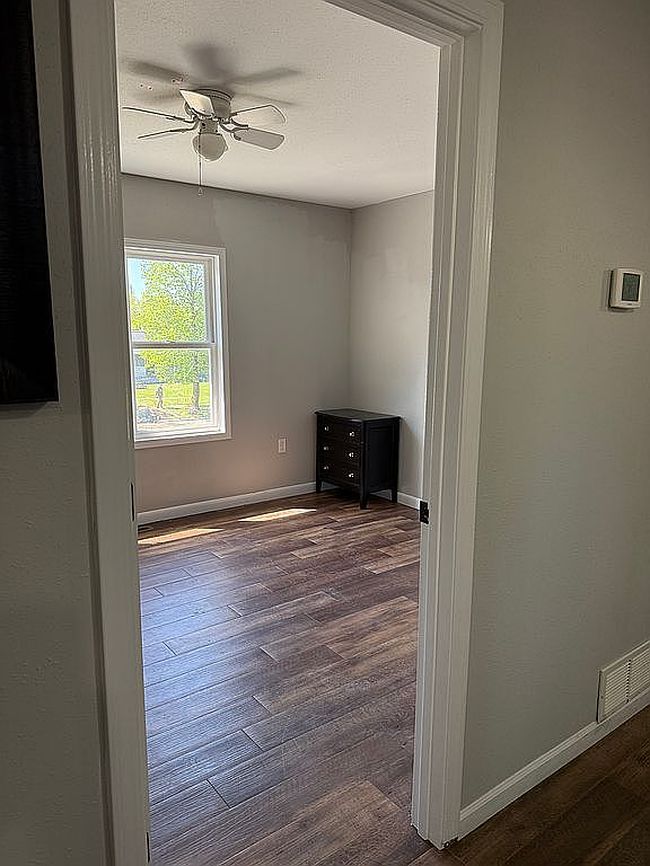 Photo of 811 1st Ave E