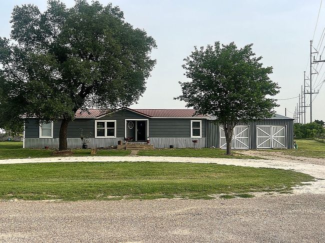 Image of 509 E 2nd St