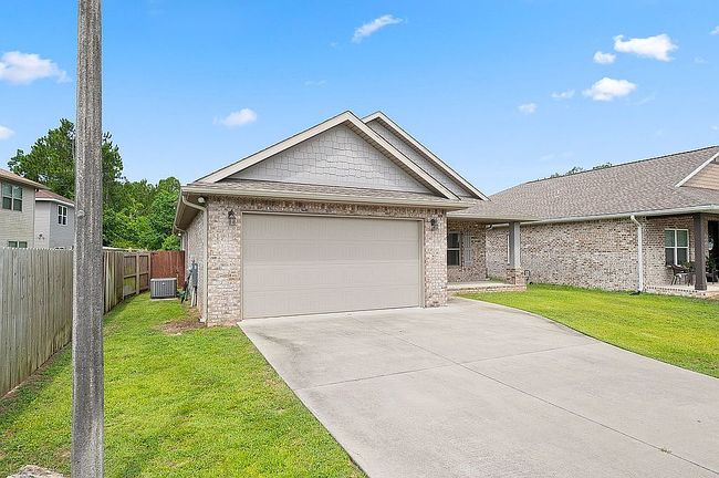 Additional photo 3 of property located at 725 Upper Heron Way