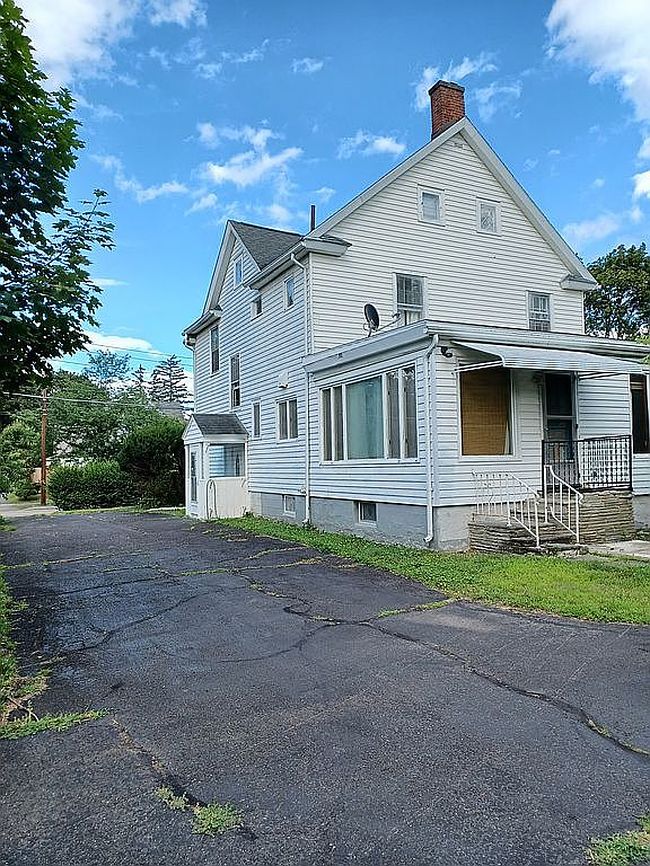 Photo of 401 Hoffman St, Elmira, NY