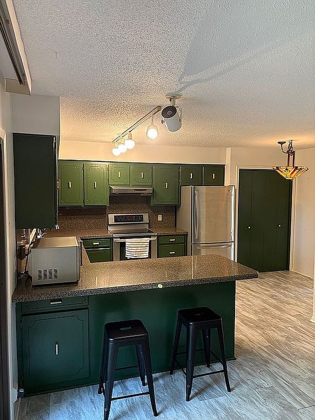 Additional photo 2 of property located at 2639 N 124th Cir