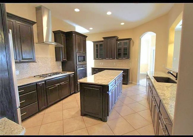 Additional photo 3 of property located at 3813 Elvis Dr