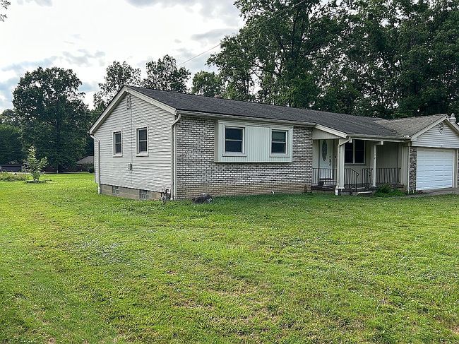 Photo of 112 Benton Ave, Youngstown, OH