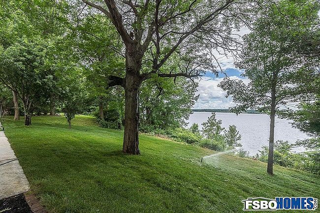 Image of 54 Lakeside Dr Ne