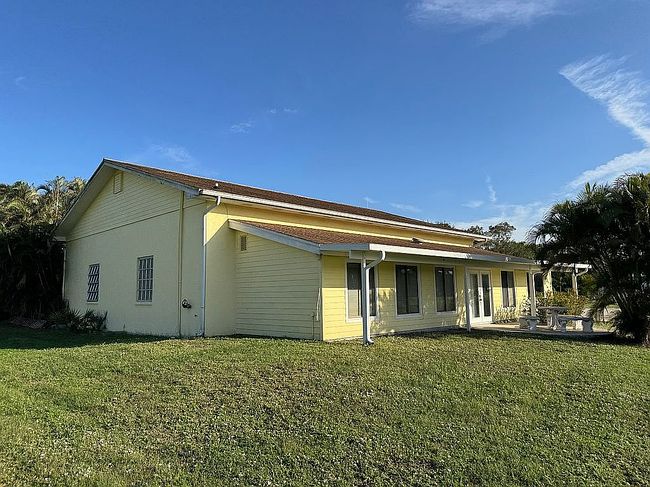 Image of 465 Nieuport Dr