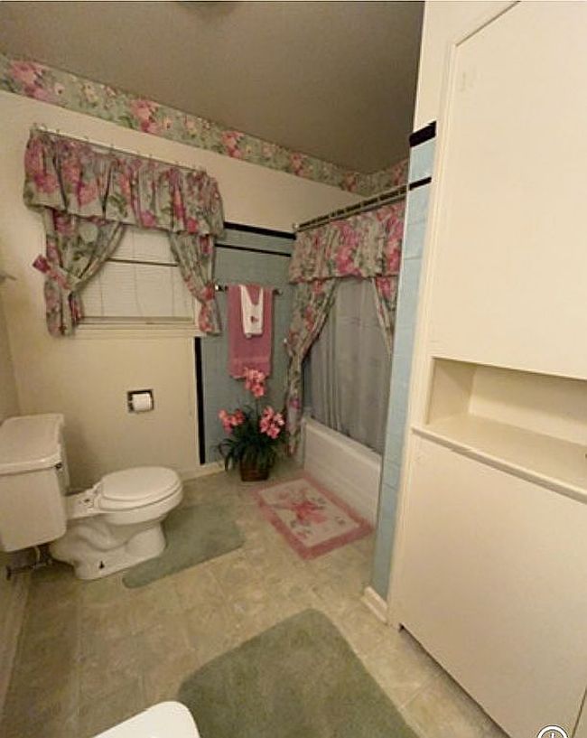 Photo of 901 Shady Ln, Midway, KY
