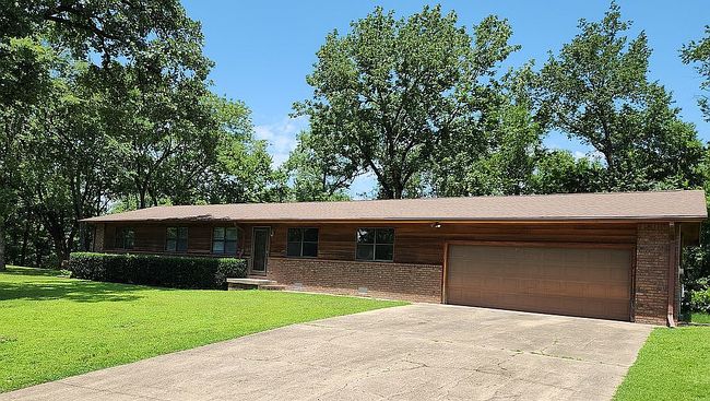 Additional photo 1 of property located at 171 Maewood Dr