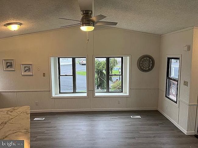 Photo of 5186 Stone Terrace Dr, Whitehall, PA