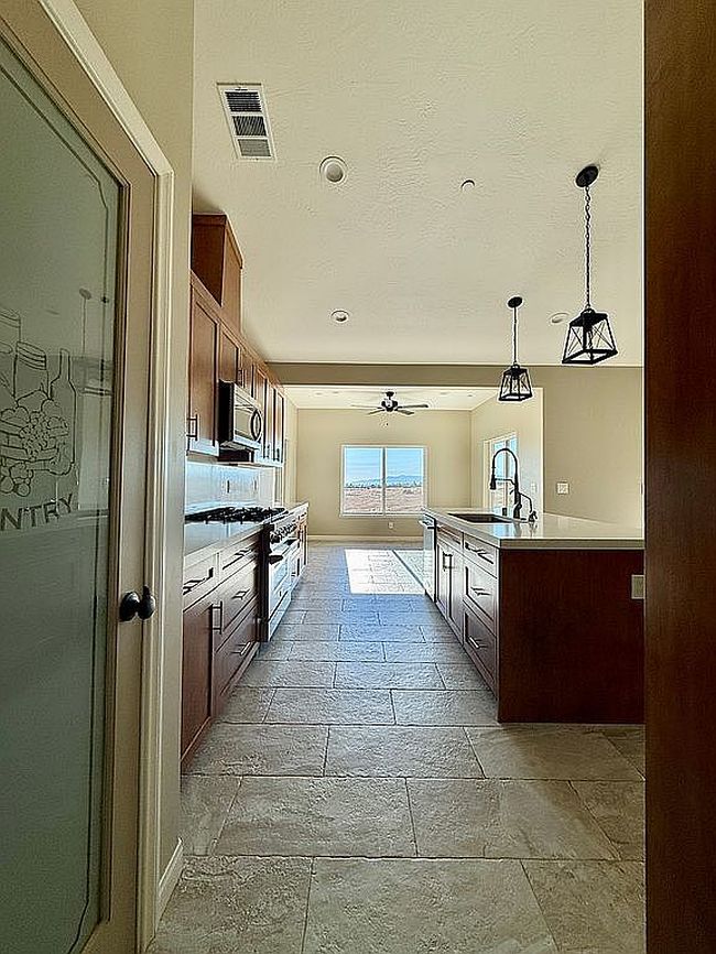 Photo of 5021 Chelsea St, Phelan, CA