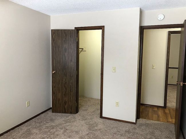 Additional photo 3 of property located at 3720 Cherry St Apt J37