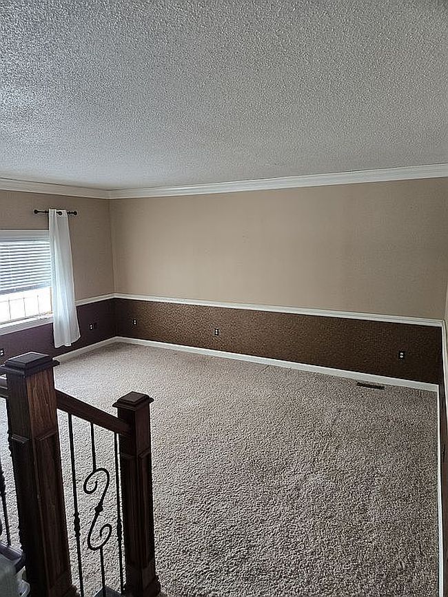 Image of 285 W Irwin St