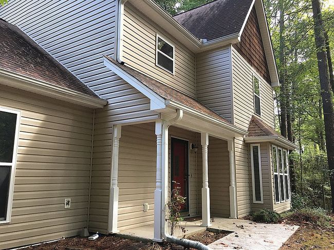 Additional photo 2 of property located at 220 Oak St