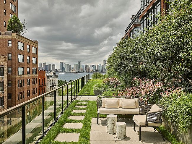 Photo of 150 Charles St Apt 1Bn, New York, NY