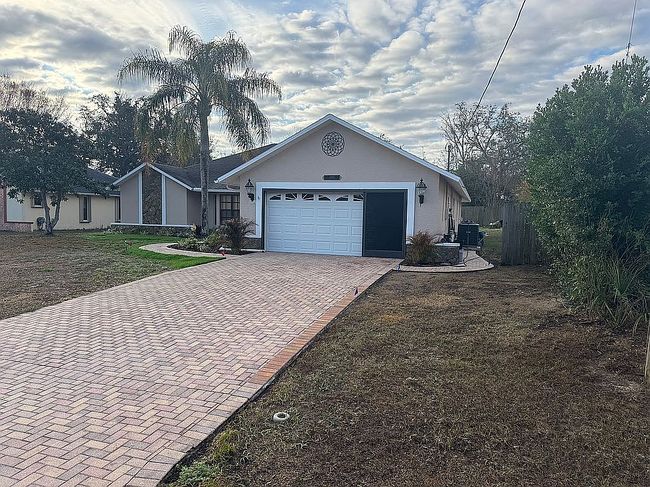 Image of 1382 Aladdin Rd