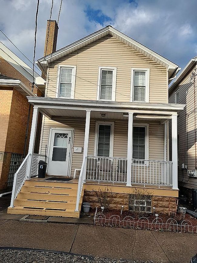 Photo of 331 Washington Ave, Charleroi, PA