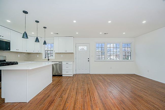 Photo of 97 Preston Ave, Staten Island, NY