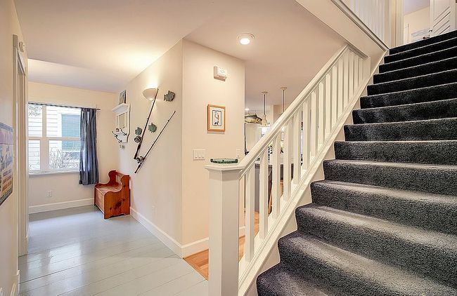 Additional photo 3 of property located at 2090 Overleaf Loop