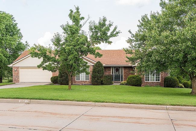 Photo of 2911 Sunny Brook Ct, Jefferson City, MO