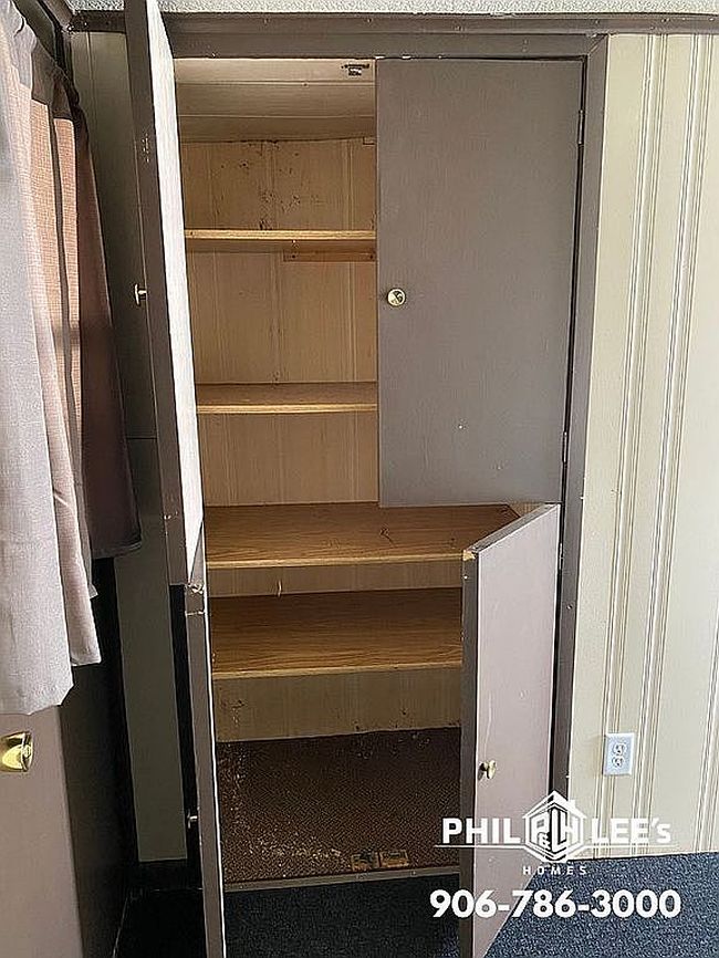 Photo of 1401 N 23rd St Trailer 25, Escanaba, MI