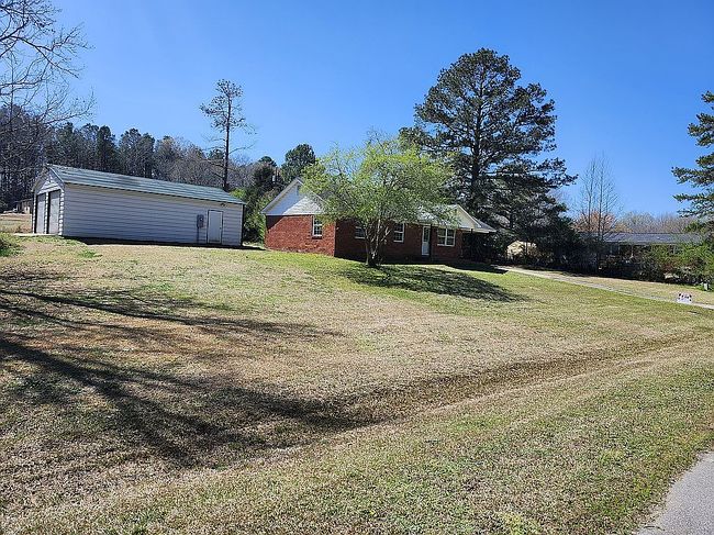 Image of 2448 Cambridge Dr