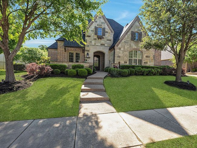 Photo of 8720 Canyon Xing, Argyle, TX