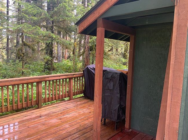 Photo of 2947 Lakeview Dr, Kodiak, AK