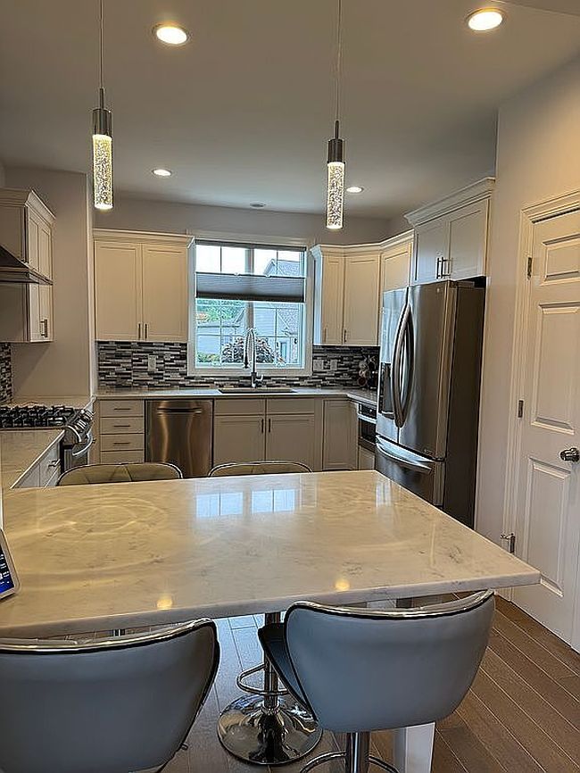 Photo of 30 Logan Ln, Lancaster, NY