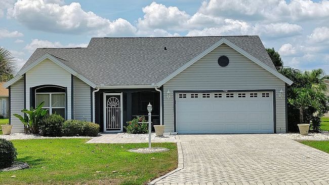 Photo of 1260 Granada Ct, Lady Lake, FL