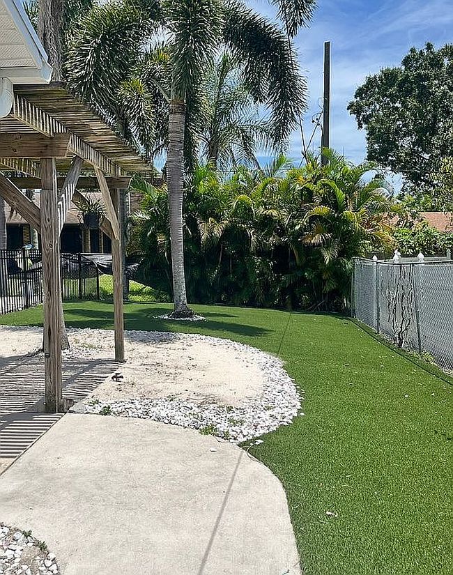 Photo of 2479 Se Whitehorse St, Port Saint Lucie, FL