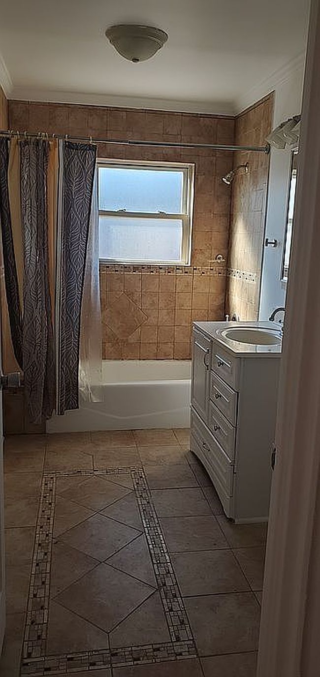 Image of 2525 Fish Ave