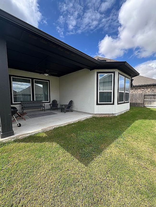 Photo of 2238 Hoja Ave, New Braunfels, TX