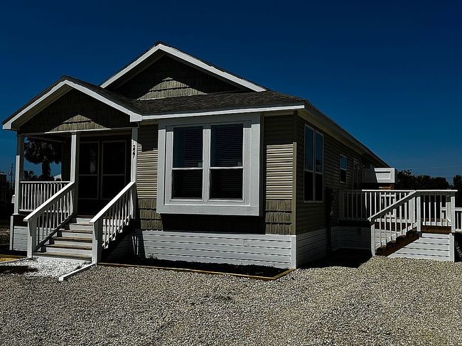 Image of 227 Bay St