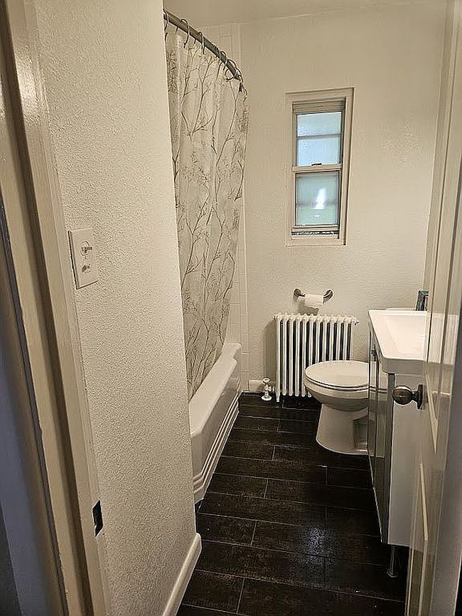 Photo of 290 N Oneida Ct, Denver, CO