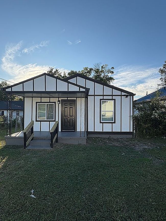 Photo of 4303 10th Ave