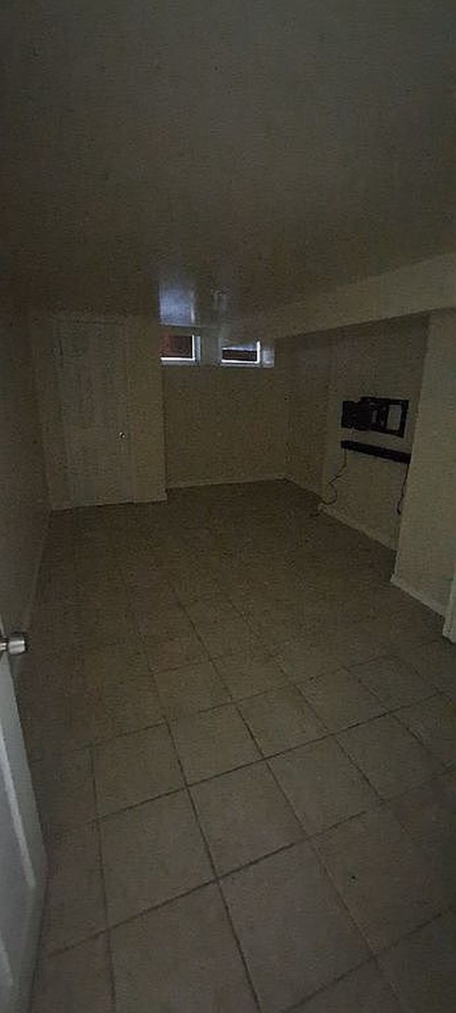 Photo of 1721 E Oliver St, Baltimore, MD