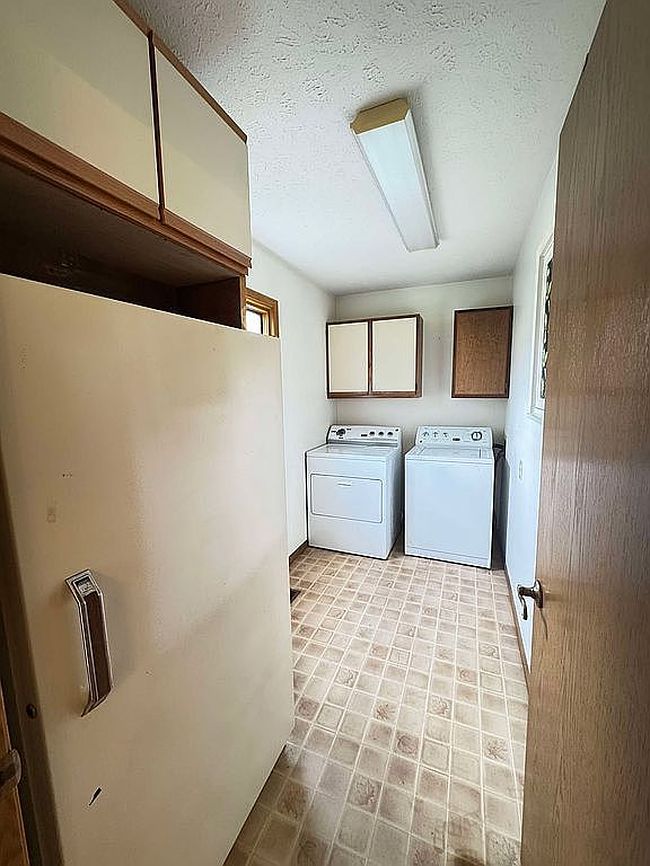 Photo of 2004 Booth Cir, Lincoln, NE