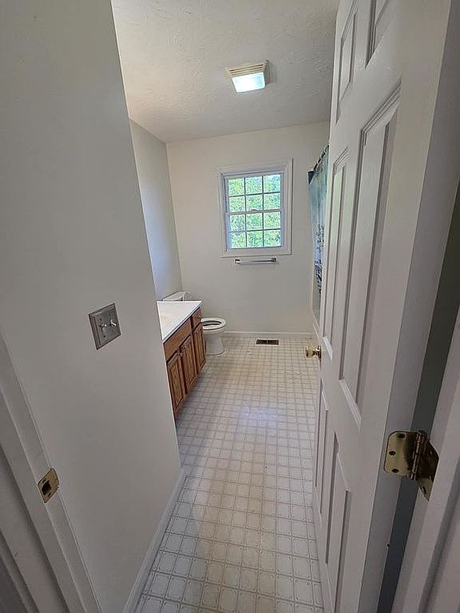 Additional photo 2 of property located at 15 Walker St