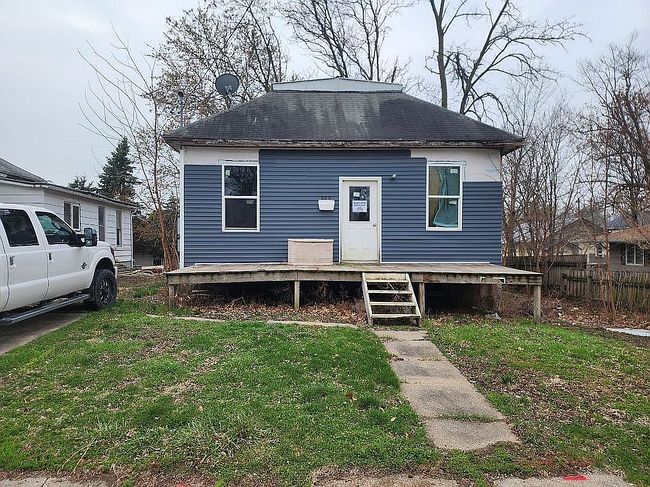 Photo of 220 E Franklin St